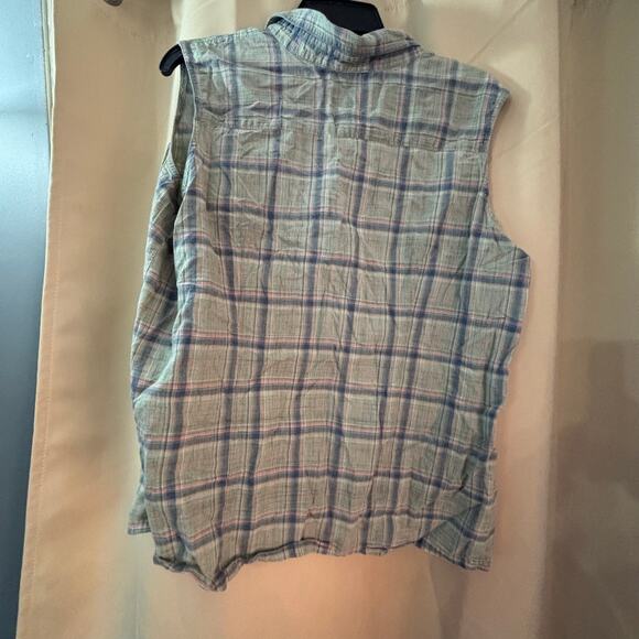 Woolrich Women’s XXL Sleeveless Plaid Button-Down Shirt - Picture 3 of 3